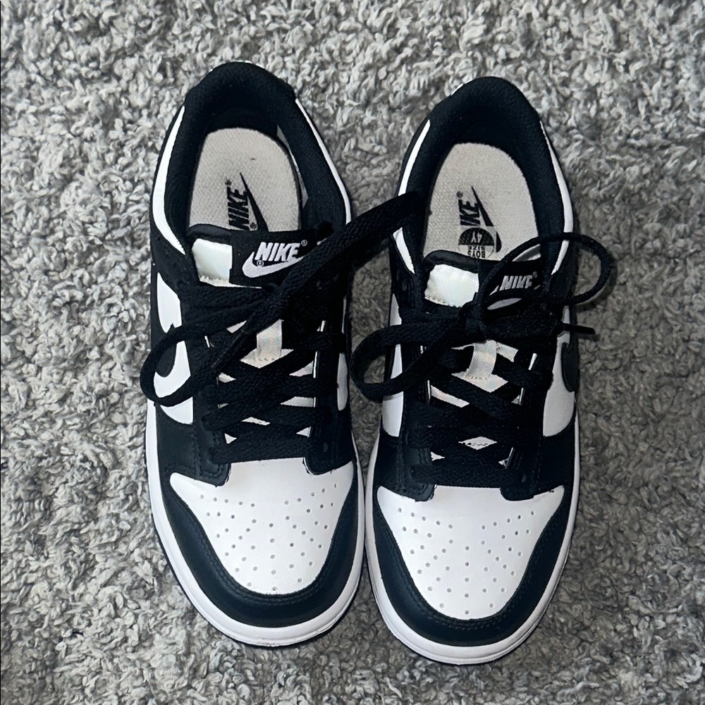 Nike Kids Black and White Sneakers